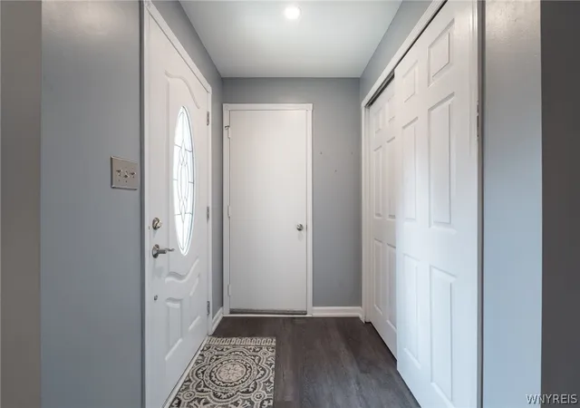 Photo 3 of Sale Pending at 1502 Forest Edge Dr, East Amherst, NY 14051 | MLS# B1706908 | Listing updated on 2026-08-31