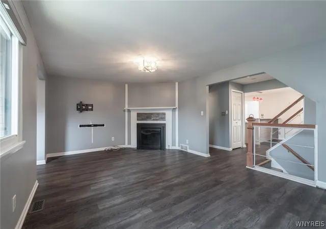 Photo 3 of Sale Pending at 1502 Forest Edge Dr, East Amherst, NY 14051 | MLS# B1706908 | Listing updated on 2026-08-31