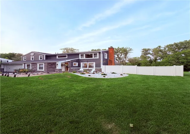 Photo 2 of Sale Pending at 12 Laureldale Dr, Pittsford, NY 14534 | MLS# R1706766 | Listing updated on 2026-08-20
