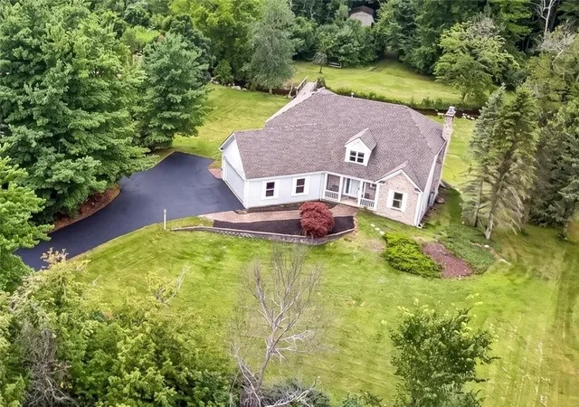 Photo 1 of Sale Pending at 233 Dean Rd, Spencerport, NY 14559 | MLS# R1705709 | Listing updated on 2026-09-02