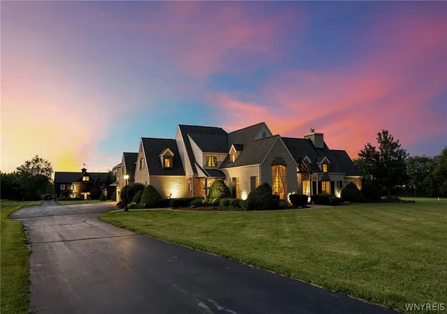 Photo 1 of Single family home for sale at 10360 Keller Rd, Clarence, NY 14031 | MLS# B1691858 | Listing updated on 2026-08-18