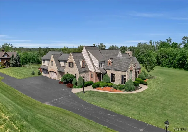 Photo 3 of Single family home for sale at 10360 Keller Rd, Clarence, NY 14031 | MLS# B1691858 | Listing updated on 2026-08-18