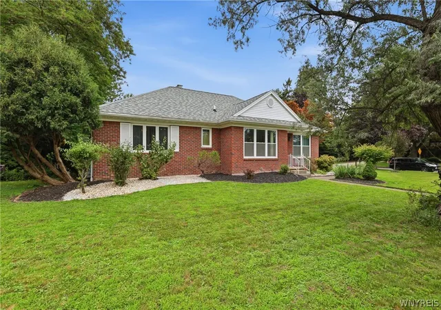 Photo 3 of Single family home for sale at 138 Woodshire N, Getzville, NY 14068 | MLS# B1705741 | Listing updated on 2026-09-02