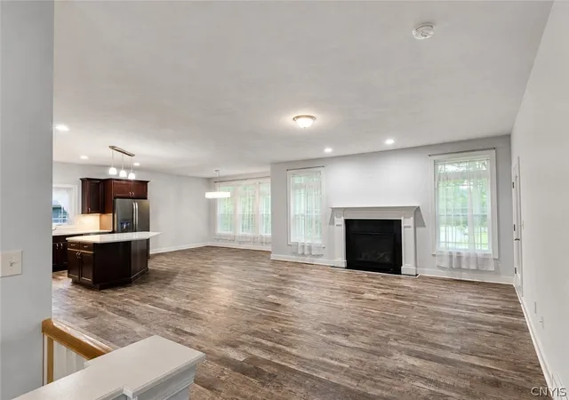 Photo 3 of Sale Pending at 7924 Springwoods Cir, Baldwinsville, NY 13027 | MLS# S1706771 | Listing updated on 2026-09-14