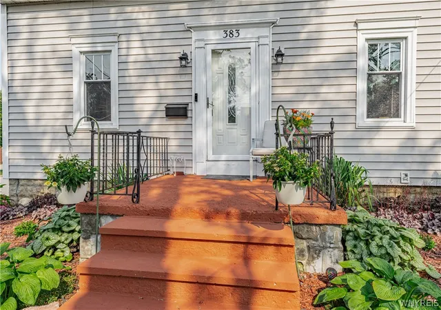 Photo 3 of Sale Pending at 383 Springville Ave, Buffalo, NY 14226 | MLS# B1706030 | Listing updated on 2026-09-14