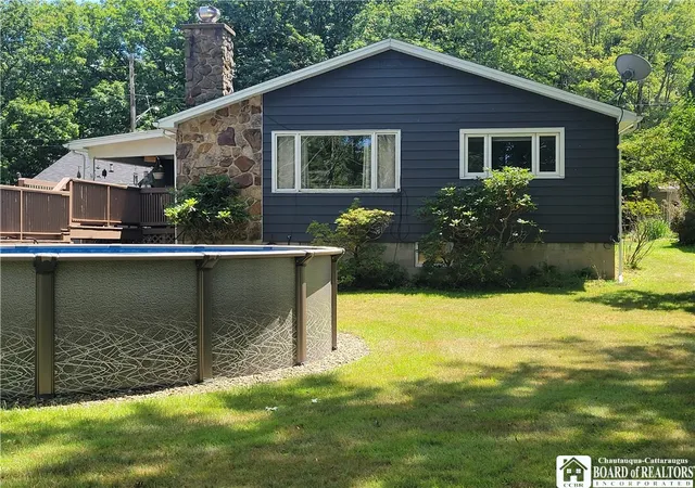 Photo 3 of Single family home for sale at 24 Woodward Dr, Fredonia, NY 14063 | MLS# R1706608 | Listing updated on 2026-09-05