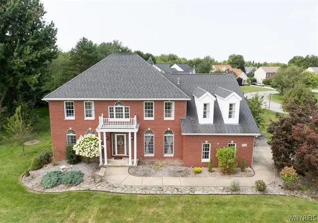 Photo 3 of Single family home for sale at 5740 Marthas Vineyard, Clarence Center, NY 14032 | MLS# B1707094 | Listing updated on 2026-08-19