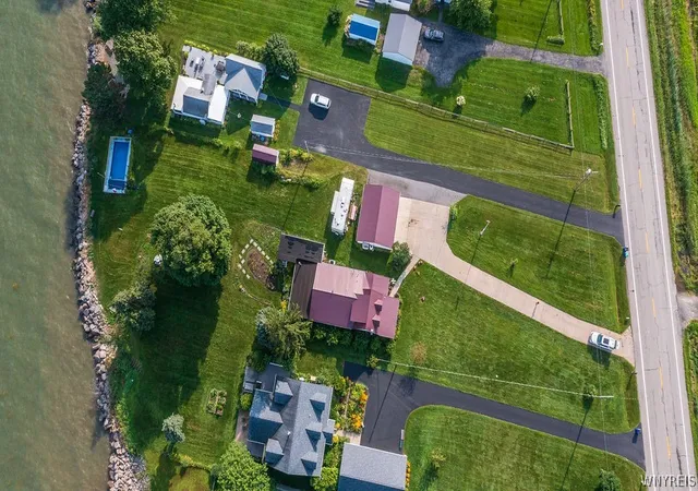 Photo 4 of Single family home for sale at 2655 Lake Rd, Ransomville, NY 14131 | MLS# B1706115 | Listing updated on 2026-09-13