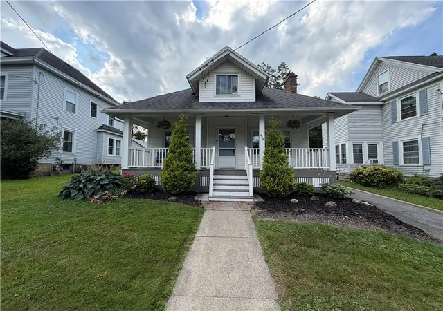 Photo 2 of Sale Pending at 113 N Hoopes Ave, Auburn, NY 13021 | MLS# R1706964 | Listing updated on 2026-08-26