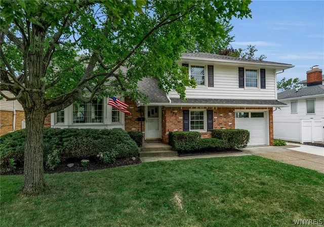 Photo 2 of Sale Pending at 298 Donna Lea Blvd, Buffalo, NY 14221 | MLS# B1706873 | Listing updated on 2026-08-29