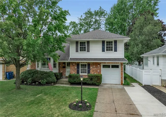 Photo 3 of Sale Pending at 298 Donna Lea Blvd, Buffalo, NY 14221 | MLS# B1706873 | Listing updated on 2026-08-29