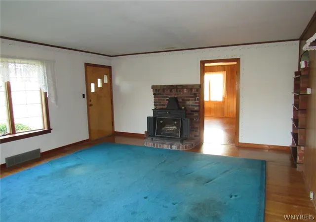 Photo 4 of Sale Pending at 3996 Upper Mountain Rd, Sanborn, NY 14132 | MLS# B1707050 | Listing updated on 2026-08-19