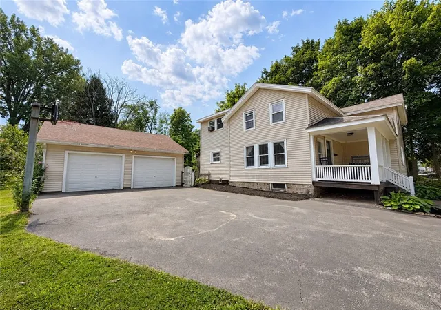 Photo 2 of Sale Pending at 209 Church St, Newark, NY 14513 | MLS# R1707075 | Listing updated on 2026-08-25
