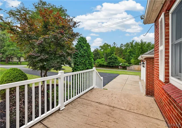 Listing Photo 5 - Condo for sale in building located at 230 Michael Rd, Orchard Park, NY 14127