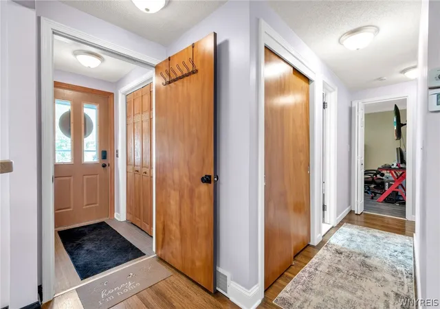 Photo 3 of Sale Pending at 208 Royal Pkwy W, Buffalo, NY 14221 | MLS# B1707061 | Listing updated on 2026-09-15