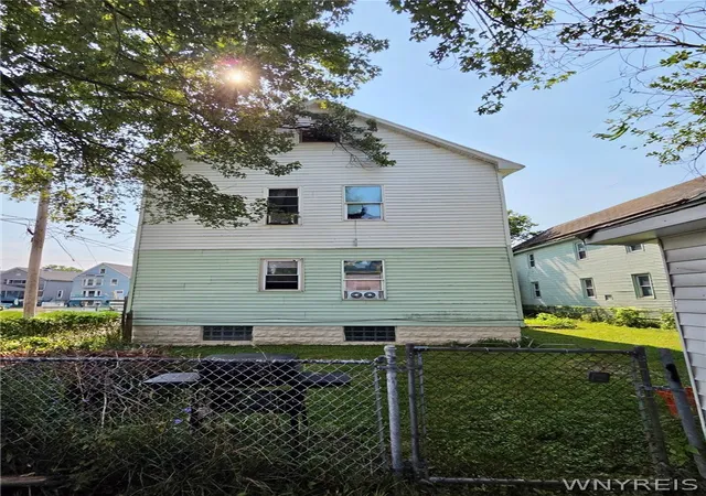 Photo 4 of Sale Pending at 144 Duerstein St, Buffalo, NY 14210 | MLS# B1706605 | Listing updated on 2026-09-02