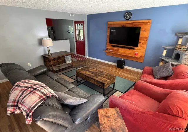 Photo 3 of Sale Pending at 179 Belmont Ct E, North Tonawanda, NY 14120 | MLS# B1707001 | Listing updated on 2026-08-27