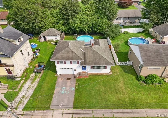 Photo 3 of Sale Pending at 255 South 4th Ave, Ilion, NY 13357 | MLS# S1707243 | Listing updated on 2026-08-27