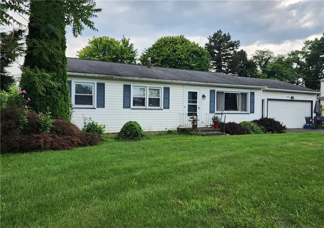Photo 2 of Sale Pending at 54 Kittleberger Park, Webster, NY 14580 | MLS# R1706000 | Listing updated on 2026-08-26