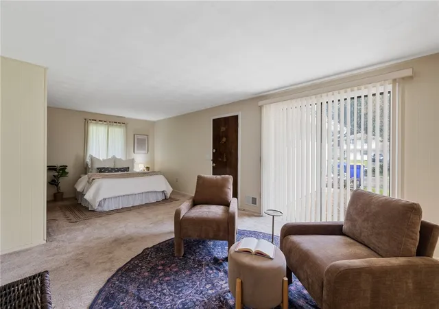 Photo 4 of Sale Pending at 10 Medallion Dr, Rochester, NY 14626 | MLS# R1707130 | Listing updated on 2026-09-02