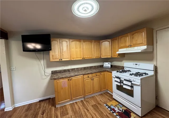 Photo 4 of Single family home for sale at 50 Kenwick Dr, Rochester, NY 14623 | MLS# R1706057 | Listing updated on 2026-09-08