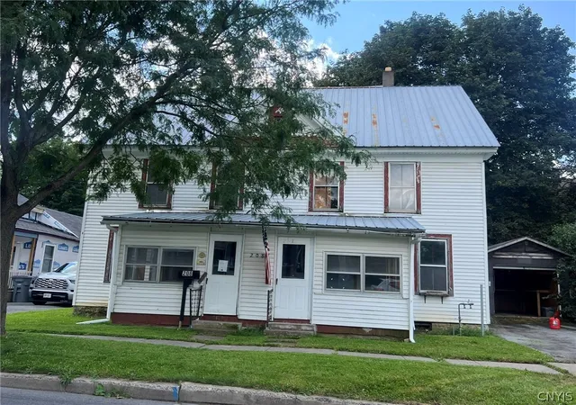 Photo 1 of Single family home for sale at 208 Academy St, Watertown, NY 13601 | MLS# S1706636 | Listing updated on 2026-08-14
