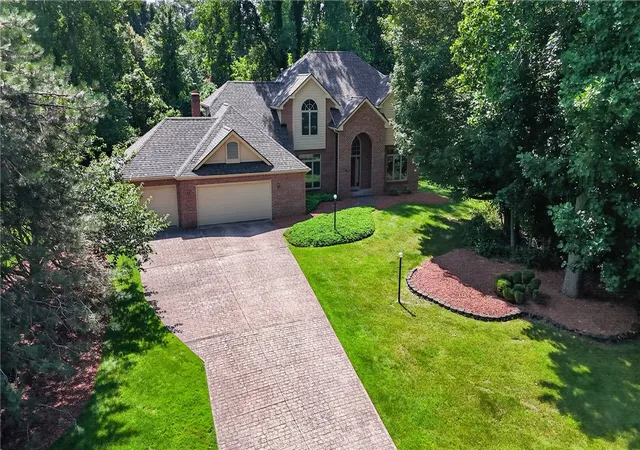 Photo 3 of Single family home for sale at 1125 Ohstrom Park, Webster, NY 14580 | MLS# R1707004 | Listing updated on 2026-09-07
