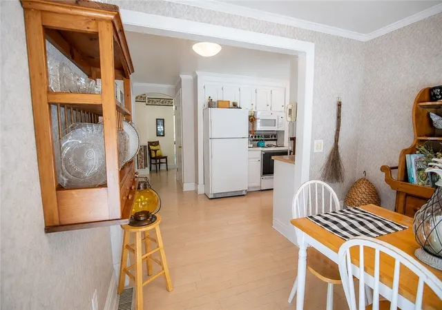 Photo 4 of Sale Pending at 86 Sierra Dr, Rochester, NY 14616 | MLS# R1707274 | Listing updated on 2026-08-27