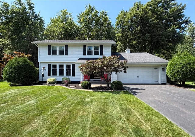 Photo 3 of Sale Pending at 86 Stover Rd, Rochester, NY 14624 | MLS# R1707065 | Listing updated on 2026-08-29