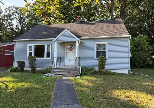 Photo 1 of Sale Pending at 324 Vincent St, Syracuse, NY 13210 | MLS# S1707183 | Listing updated on 2026-08-26