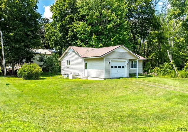 Photo 2 of Sale Pending at 1 Burdick Mills Dr, Fulton, NY 13069 | MLS# S1707349 | Listing updated on 2026-08-20