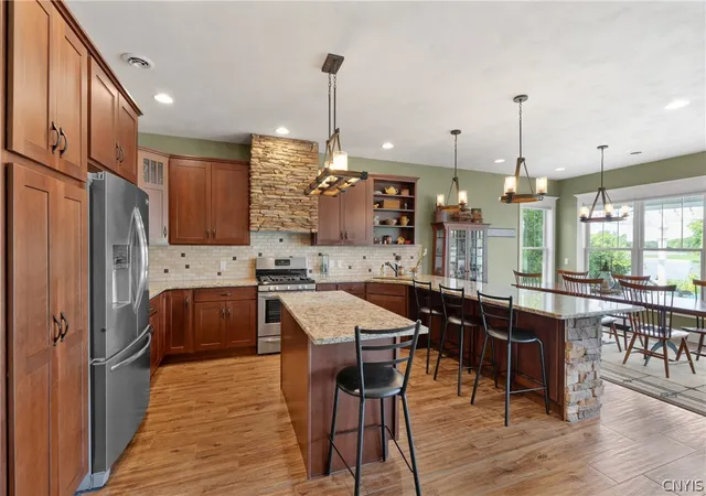 Photo 4 of Sale Pending at 224 Commane Rd W, Baldwinsville, NY 13027 | MLS# S1707225 | Listing updated on 2026-08-21