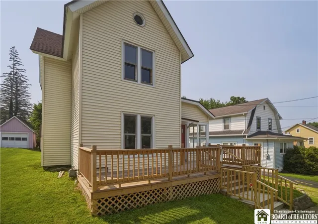 Photo 3 of Single family home for sale at 18 Hess St, Jamestown, NY 14701 | MLS# R1707348 | Listing updated on 2026-08-18