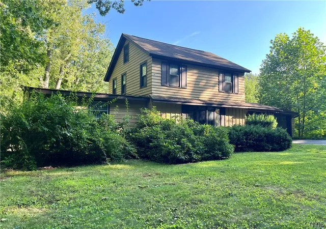 Photo 3 of Sale Pending at 1030 Fay St, Fulton, NY 13069 | MLS# S1707040 | Listing updated on 2026-08-23