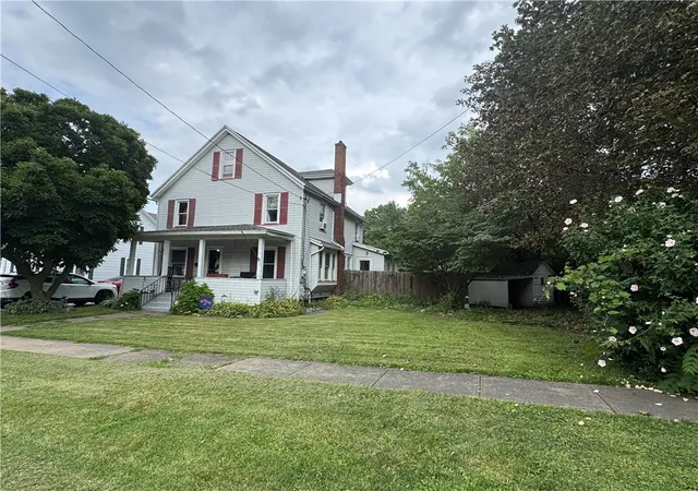 Photo 2 of Sale Pending at 127 Mckinstry St, Albion, NY 14411 | MLS# R1707496 | Listing updated on 2026-08-30