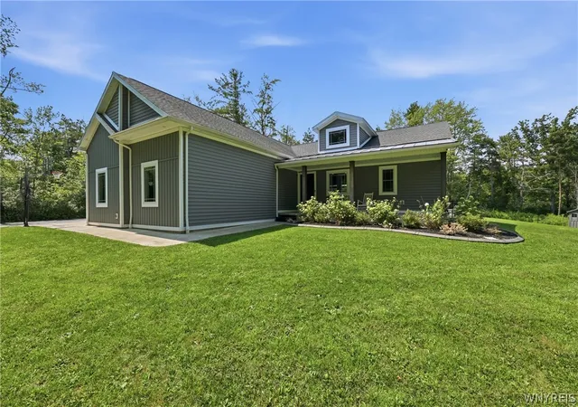 Photo 1 of Sale Pending at 7180 Ellicott Rd, Orchard Park, NY 14127 | MLS# B1707197 | Listing updated on 2026-08-27