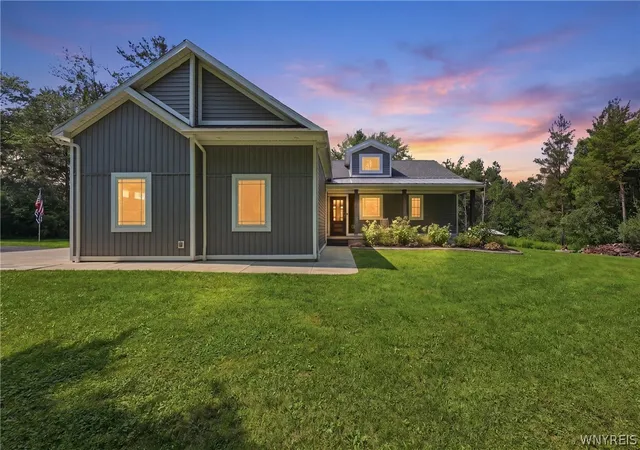 Photo 2 of Sale Pending at 7180 Ellicott Rd, Orchard Park, NY 14127 | MLS# B1707197 | Listing updated on 2026-08-27