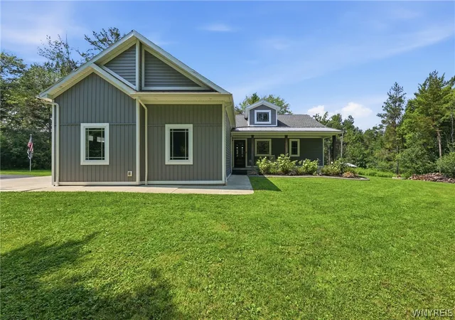 Photo 3 of Sale Pending at 7180 Ellicott Rd, Orchard Park, NY 14127 | MLS# B1707197 | Listing updated on 2026-08-27