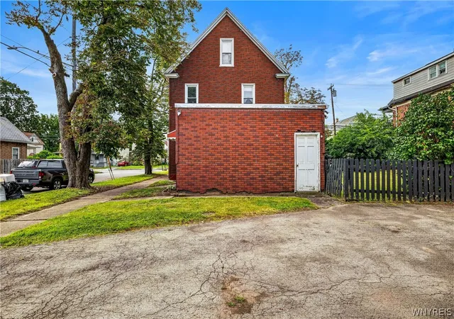 Photo 3 of Multi family home for sale at 1628 Niagara St, Niagara Falls, NY 14303 | MLS# B1707195 | Listing updated on 2026-08-18