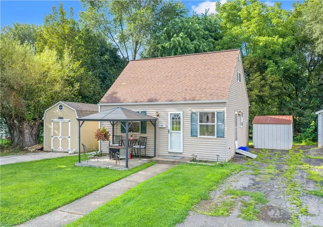 Photo 3 of Single family home for sale at 1 Circuit Dr, Elmira, NY 14904 | MLS# R1707241 | Listing updated on 2026-08-17
