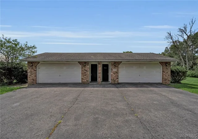 Photo 1 of Sale Pending at 10705 Keller Rd, Clarence, NY 14031 | MLS# B1707466 | Listing updated on 2026-09-08