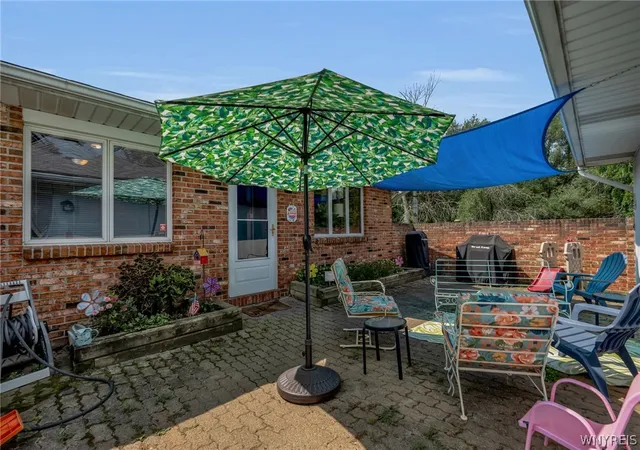 Listing Photo 5 - Condo for sale in building located at 10705 Keller Rd, Clarence, NY 14031