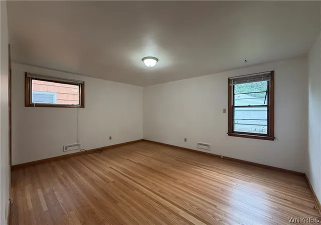 Listing Photo 5 - Condo for sale in building located at 72 Nicholson St, Buffalo, NY 14214