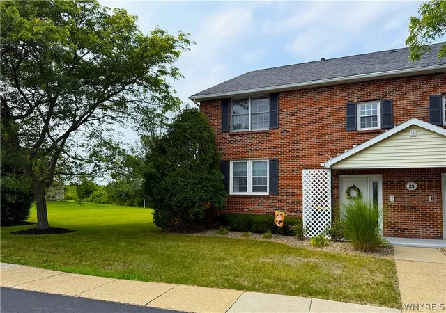 Photo 1 of Condo for sale at 25 Crownview #D, Hamburg, NY 14075 | MLS# B1706251 | Listing updated on 2026-09-10