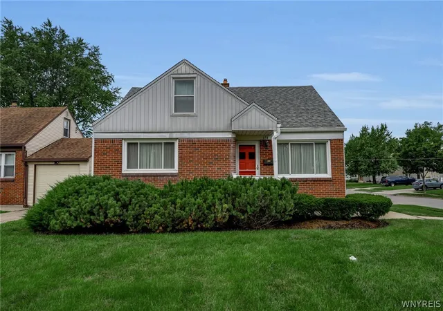 Photo 1 of Sale Pending at 654 Parkhurst Blvd, Buffalo, NY 14223 | MLS# B1707460 | Listing updated on 2026-08-26