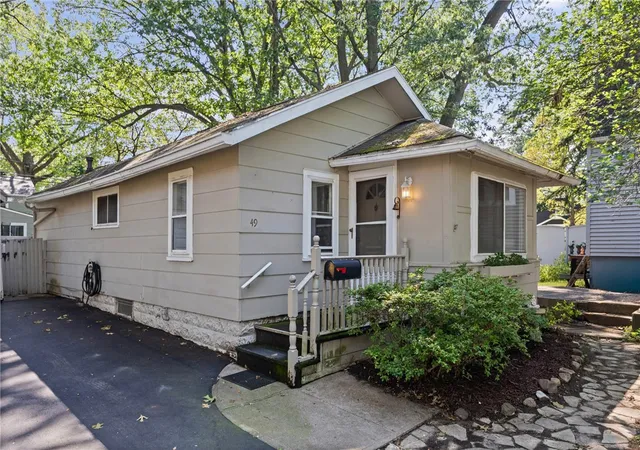 Photo 1 of Sale Pending at 49 Swansea Park, Rochester, NY 14616 | MLS# R1707155 | Listing updated on 2026-09-02