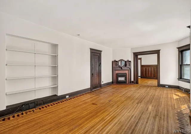 Listing Photo 4 - Condo for sale in building located at 343 Richmond Ave, Buffalo, NY 14222