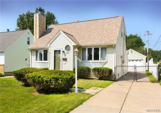 Photo 2 of Sale Pending at 938 Riverview Blvd, Tonawanda, NY 14150 | MLS# B1707581 | Listing updated on 2026-08-21