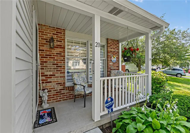 Photo 3 of Sale Pending at 20 Pumpkin Hl, Rochester, NY 14624 | MLS# R1707531 | Listing updated on 2026-08-27