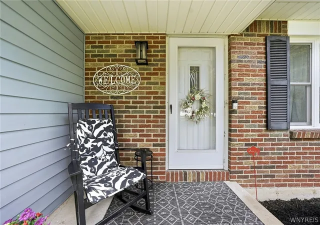 Photo 3 of Sale Pending at 68 Lyrae Dr, Getzville, NY 14068 | MLS# B1707230 | Listing updated on 2026-08-31